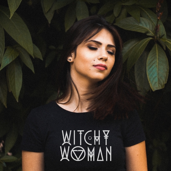Witchy Woman Graphic Tee - Picture 1 of 2